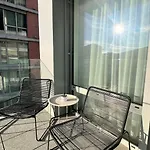 Vapartment Eurovea 2 Bratislava, Private Parking Apartamento *