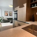 Vapartment Eurovea 2 Bratislava, Private Parking Appartamento