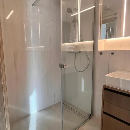 아파트 Vapartment Eurovea 2 Bratislava, Private Parking 브라티슬라바