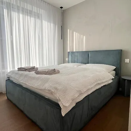 Vapartment Eurovea 2 Bratislava, Private Parking Братислава