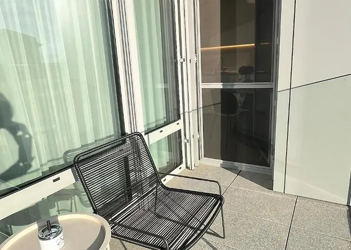 Vapartment Eurovea 2 Bratislava, Private Parking *